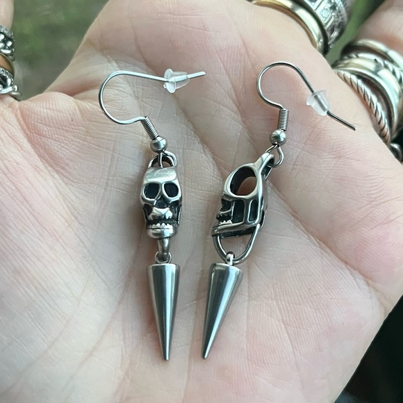 Skull dangly earrings with silver spikes boho goth punk stainless steel - Picture 5 of 14